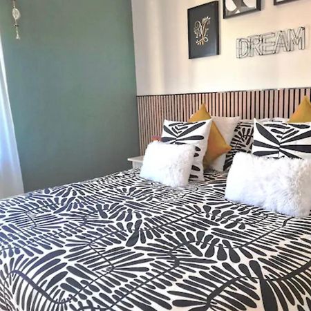 Home K&Y Elite Pineta Roma Dış mekan fotoğraf